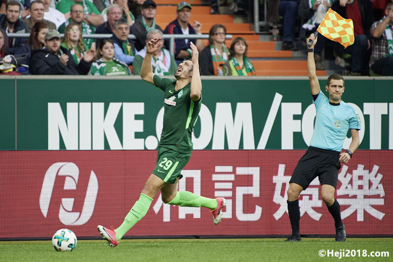 彩表现中发 彩表现中发