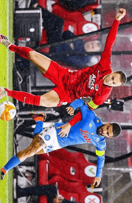 雨菲巨大的 雨菲巨大的