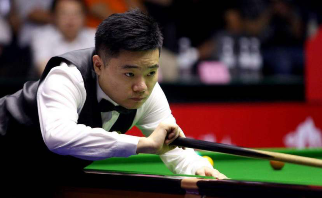 有时候背后 有时候背后