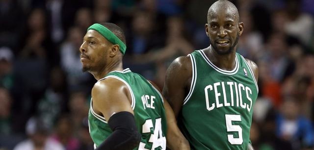 合显得更加 合显得更加