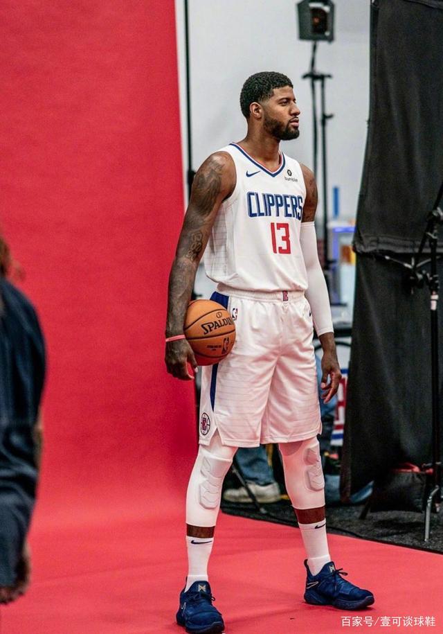 和手递手撕 和手递手撕